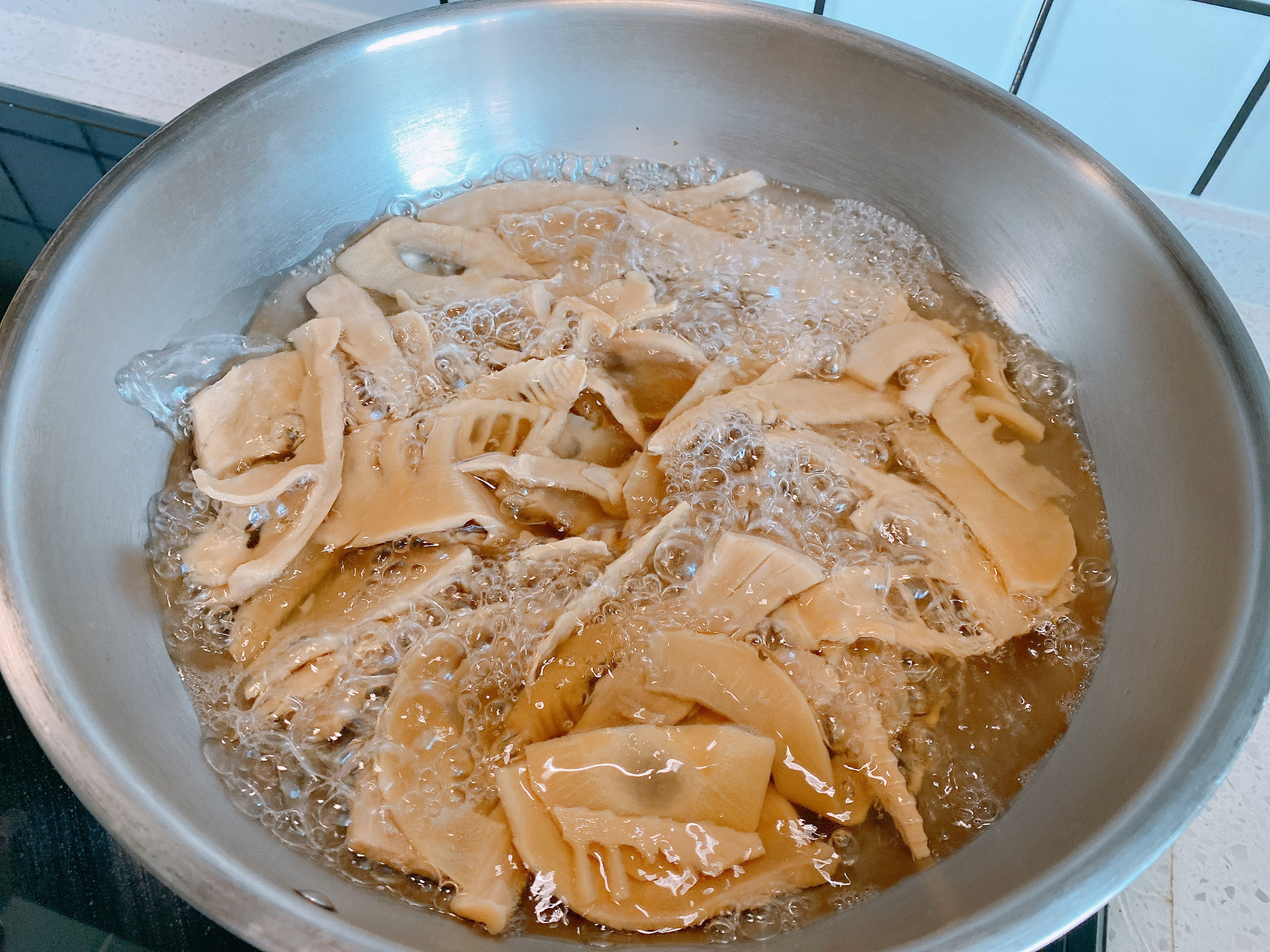 笋干怎样炒好吃又好看,笋干怎么炒又嫩又好吃