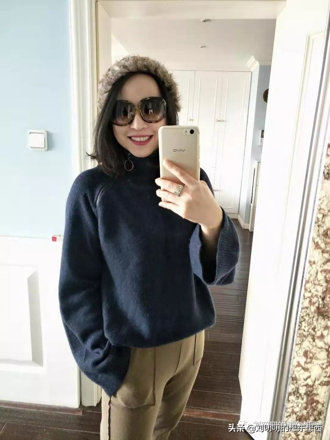 带帽子绿羊绒衫搭配什么外套,休闲装搭配冬款