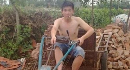 求帮忙p图搞笑,求ps大神帮忙p图搞笑