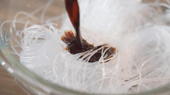 烧烤蒜蓉烤扇贝的做法视频教学,胶东大厨蒜蓉粉丝扇贝的正宗做法