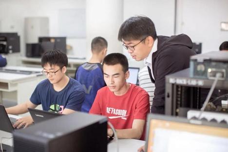 就业率最高的十大专业及王牌院校,十大高薪大学专业