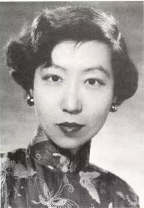 令人惊艳的旗袍服装,旗袍是中国女性的传统服装