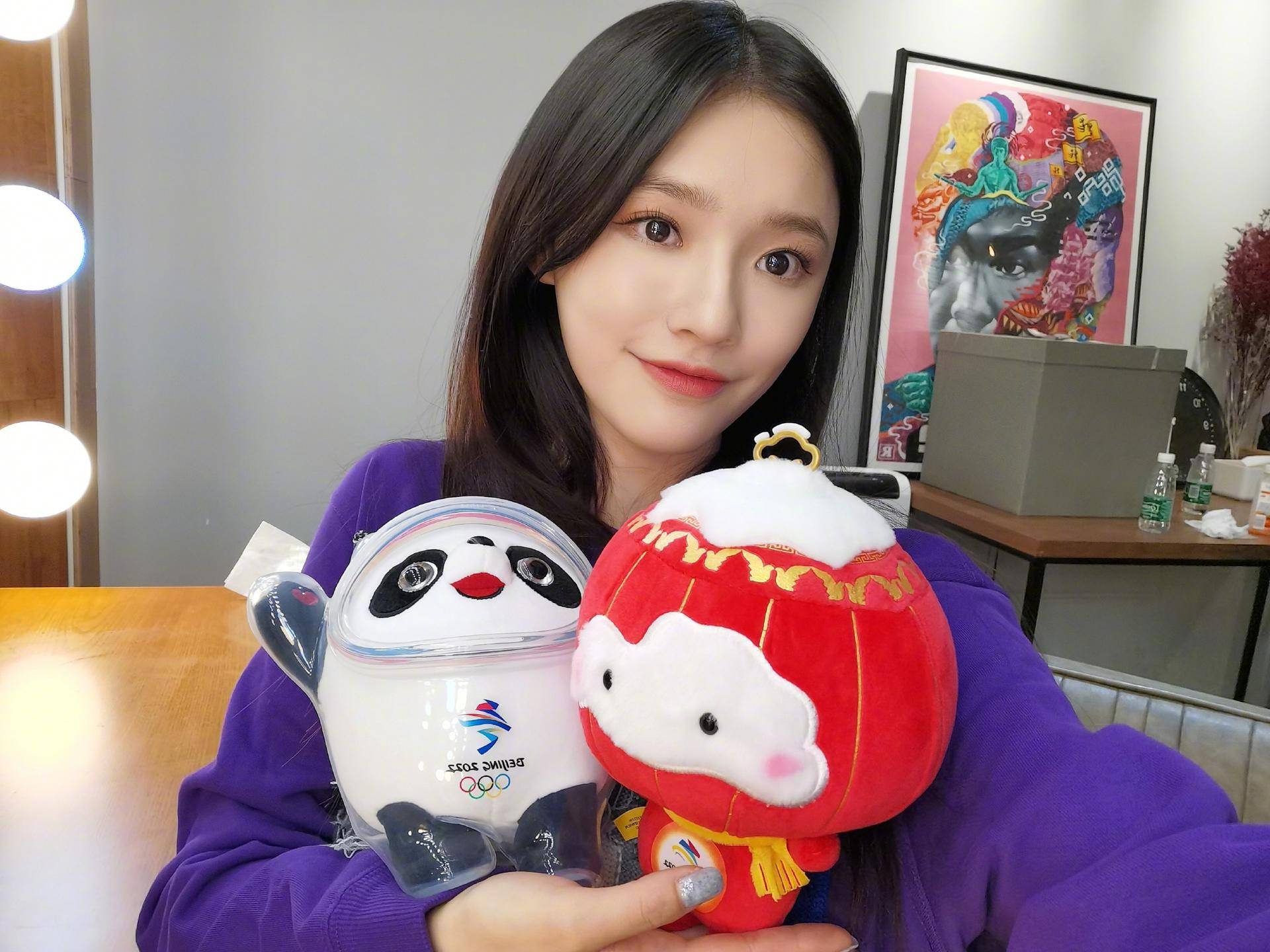 美人鱼被70岁老头看上,美人鱼与男朋友约会结果暴露身份