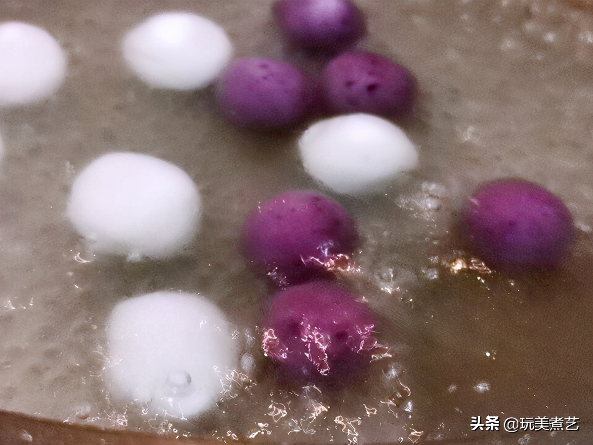 汤圆的神仙吃法软软糯糯几分钟,紫薯米糊山药汤圆辅食