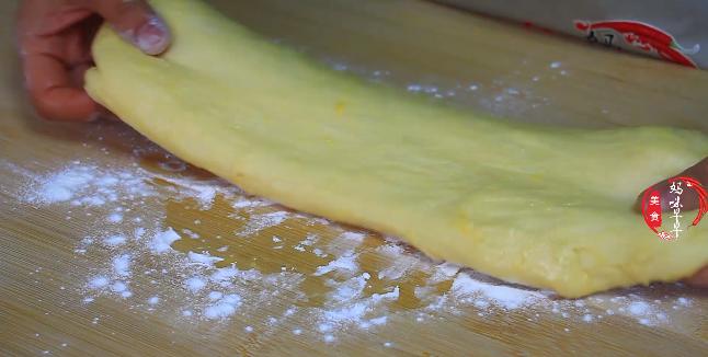 油条蓬松好吃的小窍门,掌握这个小窍门油条各个空心酥脆