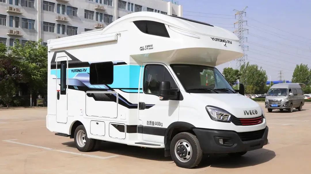宇通c533旗舰探境版,2023款宇通c533旗舰版