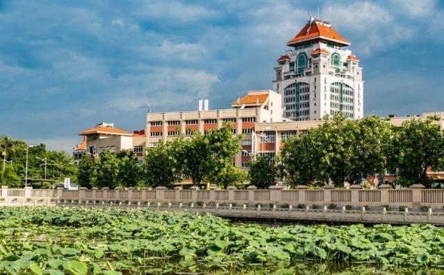 厦门旅游必去十大景点推荐自由行,去厦门旅游必去的十个景点自由行