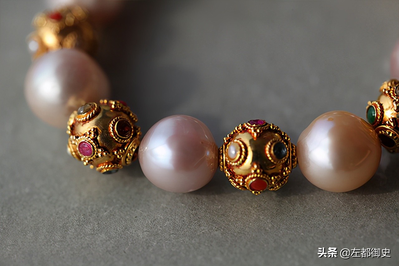 东珠只有皇上可以戴吗,清朝皇子戴东珠是什么等级