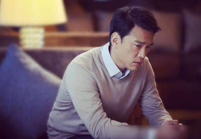 浓眉大眼虎气十足的男演员,五官端正浓眉大眼的男明星