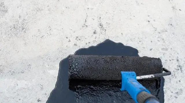 楼顶做防水涂料和防水卷材哪个好,楼顶做防水哪种防水效果好