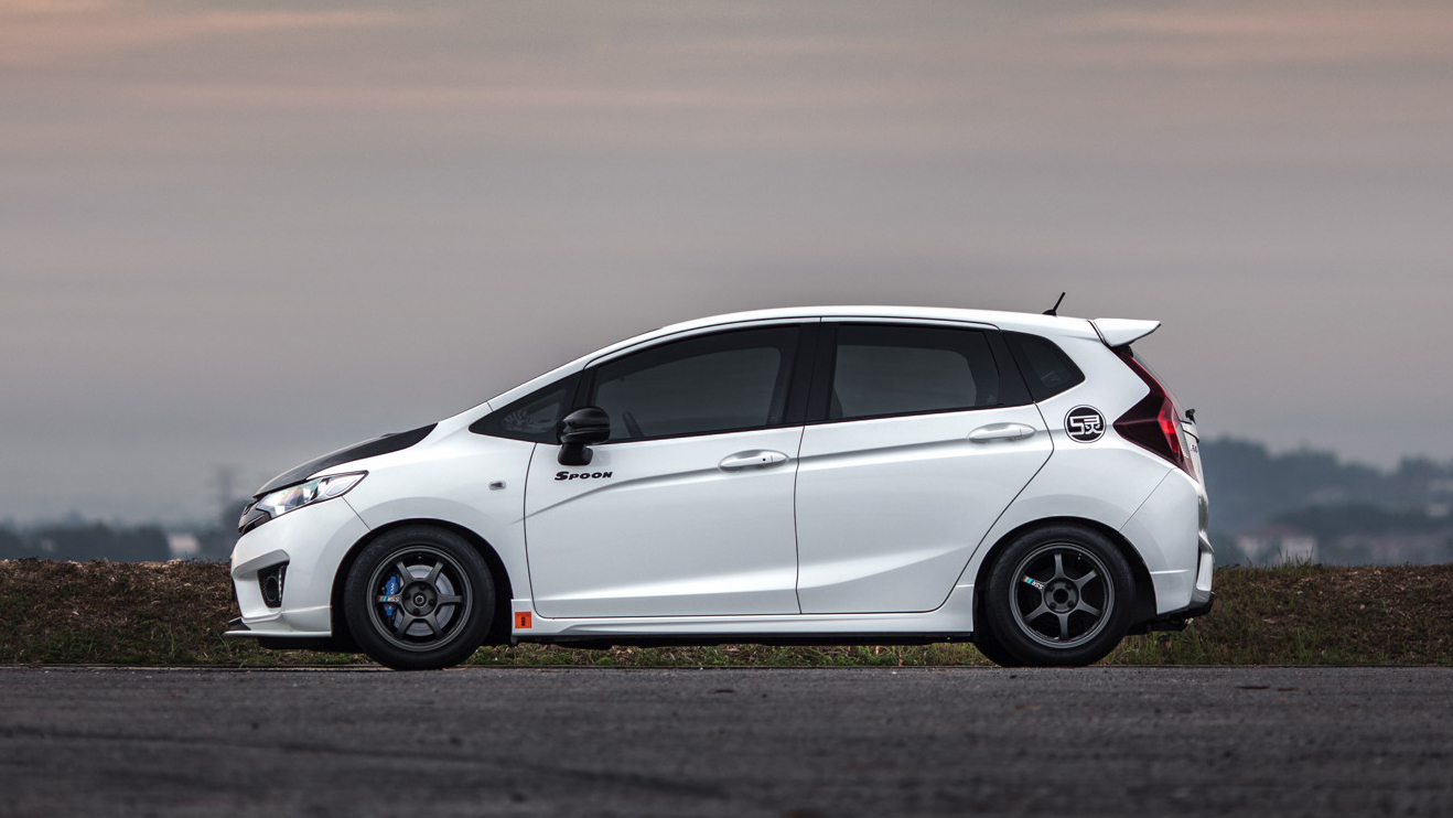 只需2万块！全新飞度就能变身“超跑”