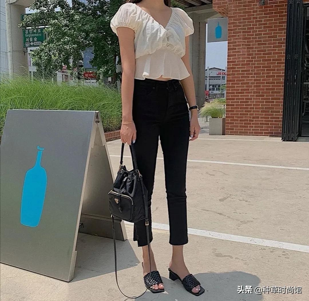 圆头羊皮凉鞋真皮凉鞋今夏最洋气,今夏最值得入手的4双网红凉鞋