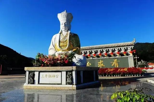 漳州有哪些祈福的寺庙,漳州市有个非常灵的寺庙