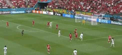 欧洲杯最经典的一战视频,欧洲杯第一场胜负