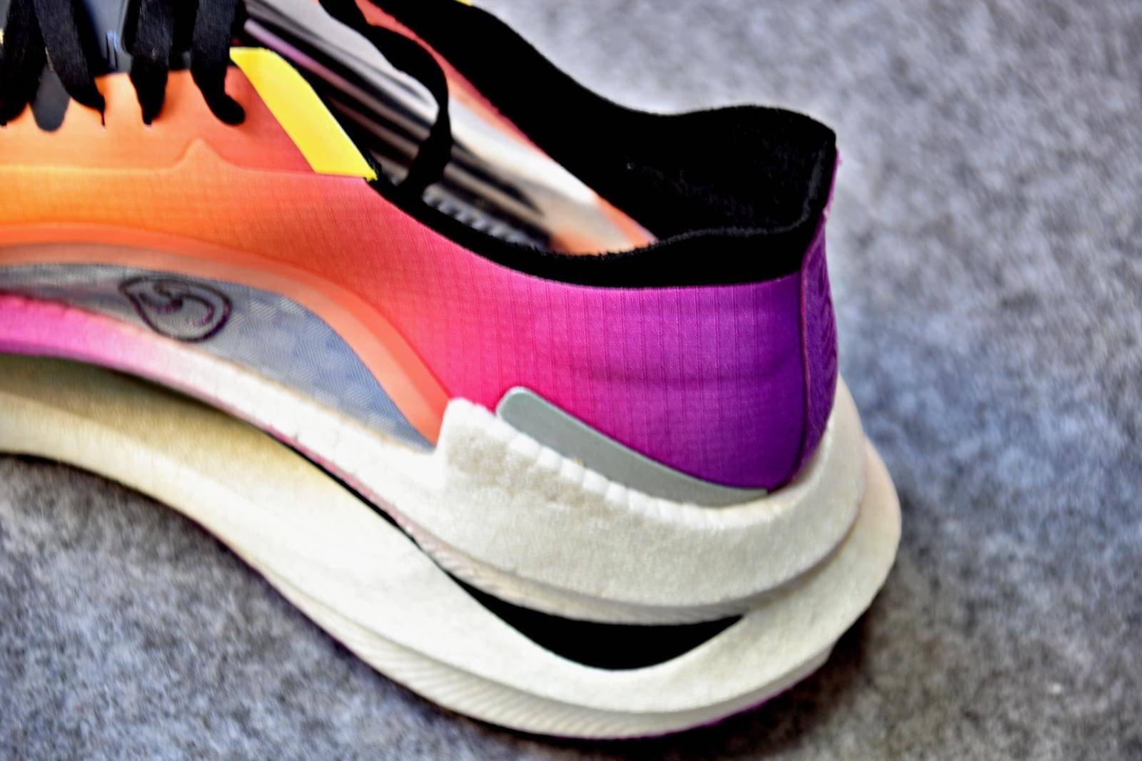 跑鞋测评态极,李宁飞电3.0challenger和李宁小绝影