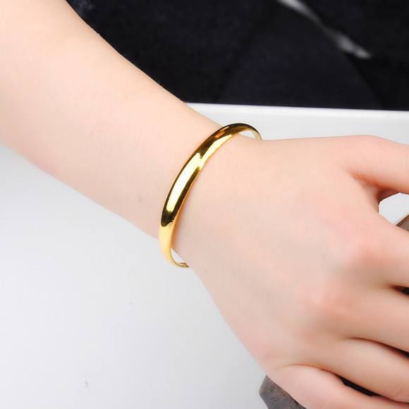 如何选择黄金手镯款式,黄金手镯怎么选自己适合的