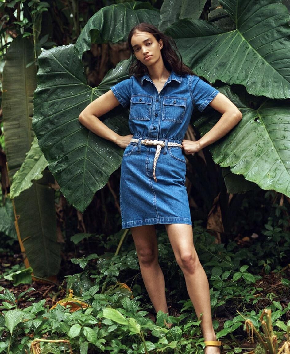 基础款牛仔短裙如何穿出新花样？这些搭配方式了解一下，超实用