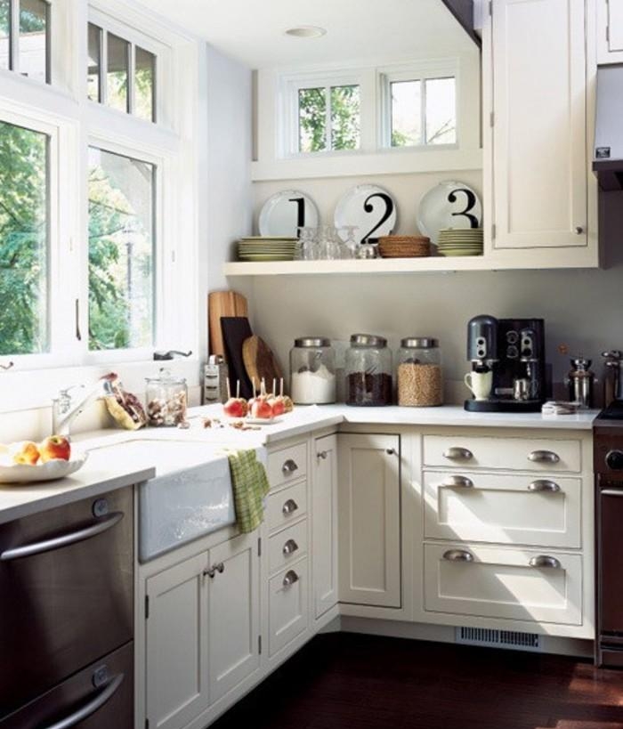 烟吸着有股怪味是怎么回事,家里总感觉有油烟味是什么情况