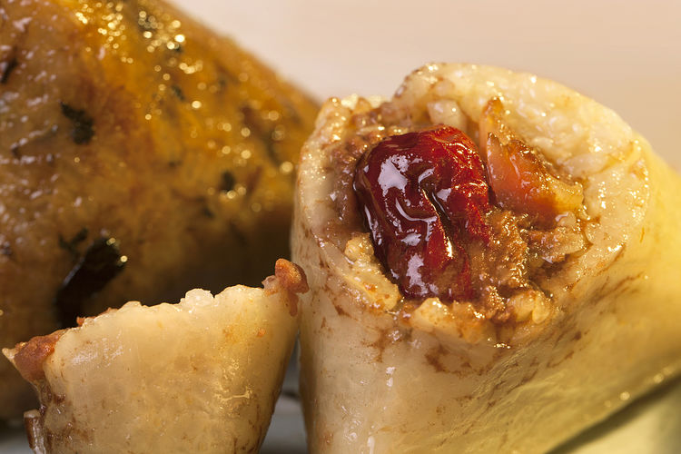 煮粽子是热水下锅还是冷水下锅好,煮粽子需要冷水下锅还是热水下锅