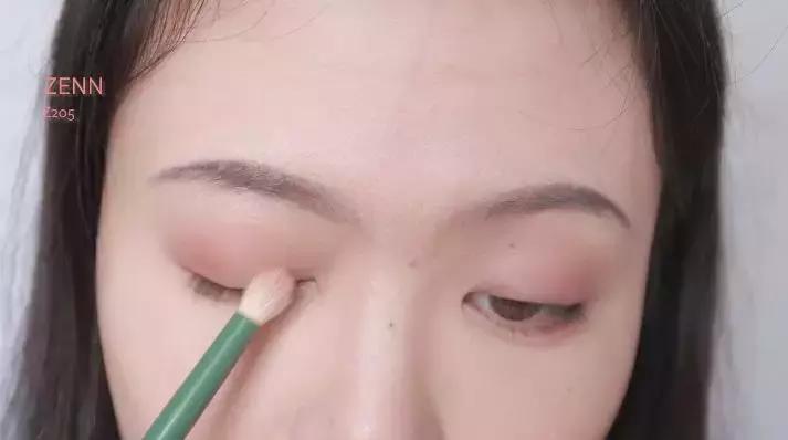 夏日草莓沙冰妆容化妆教程 (冰沙日常妆)