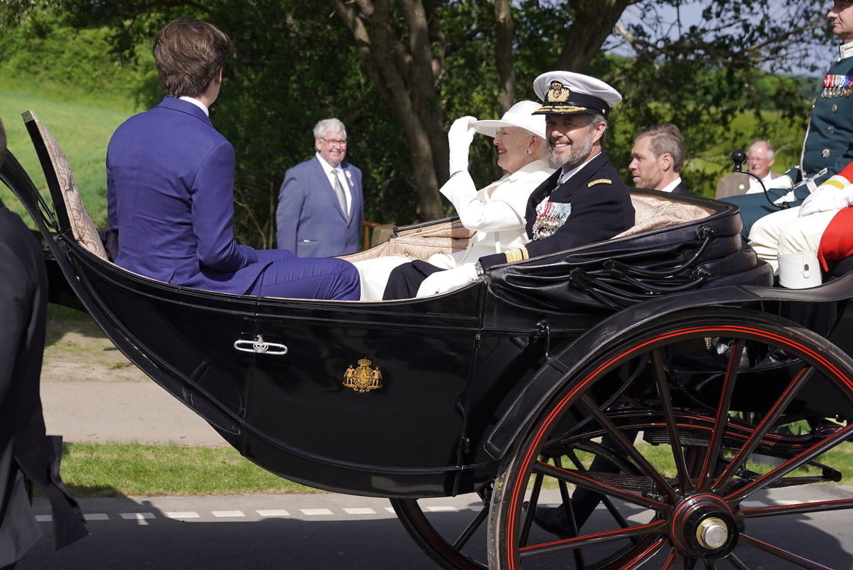 王室珠宝经典款,王室珠宝胸针