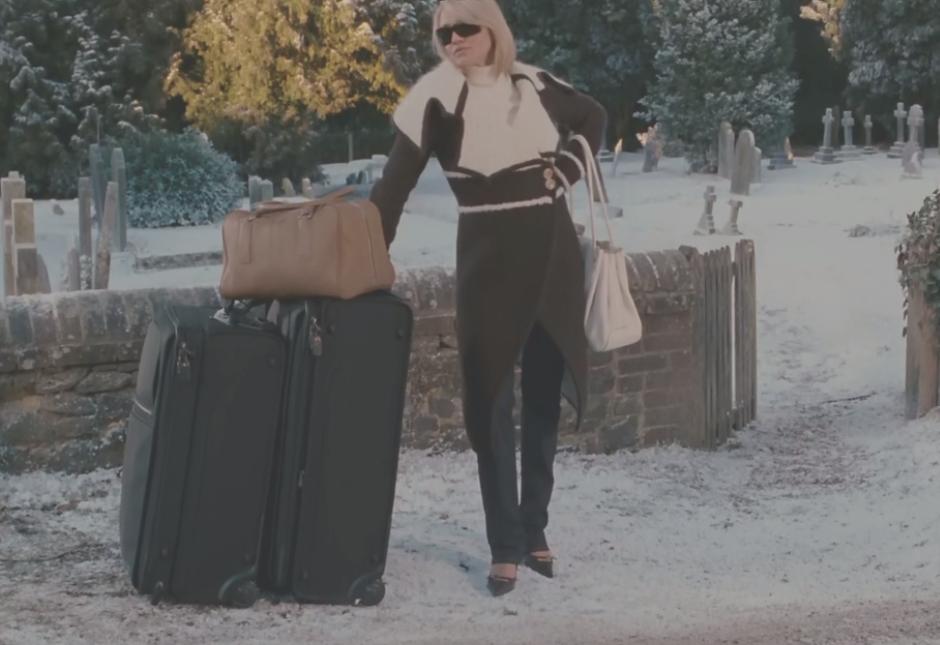 两位美女互换生活,邂逅真爱——超甜剧情治愈不开心