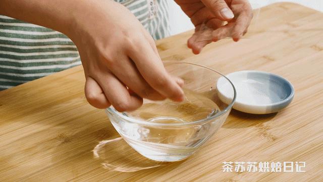 戚风失败了别慌！多做一步秒变ins网红，好吃到勺都舔了