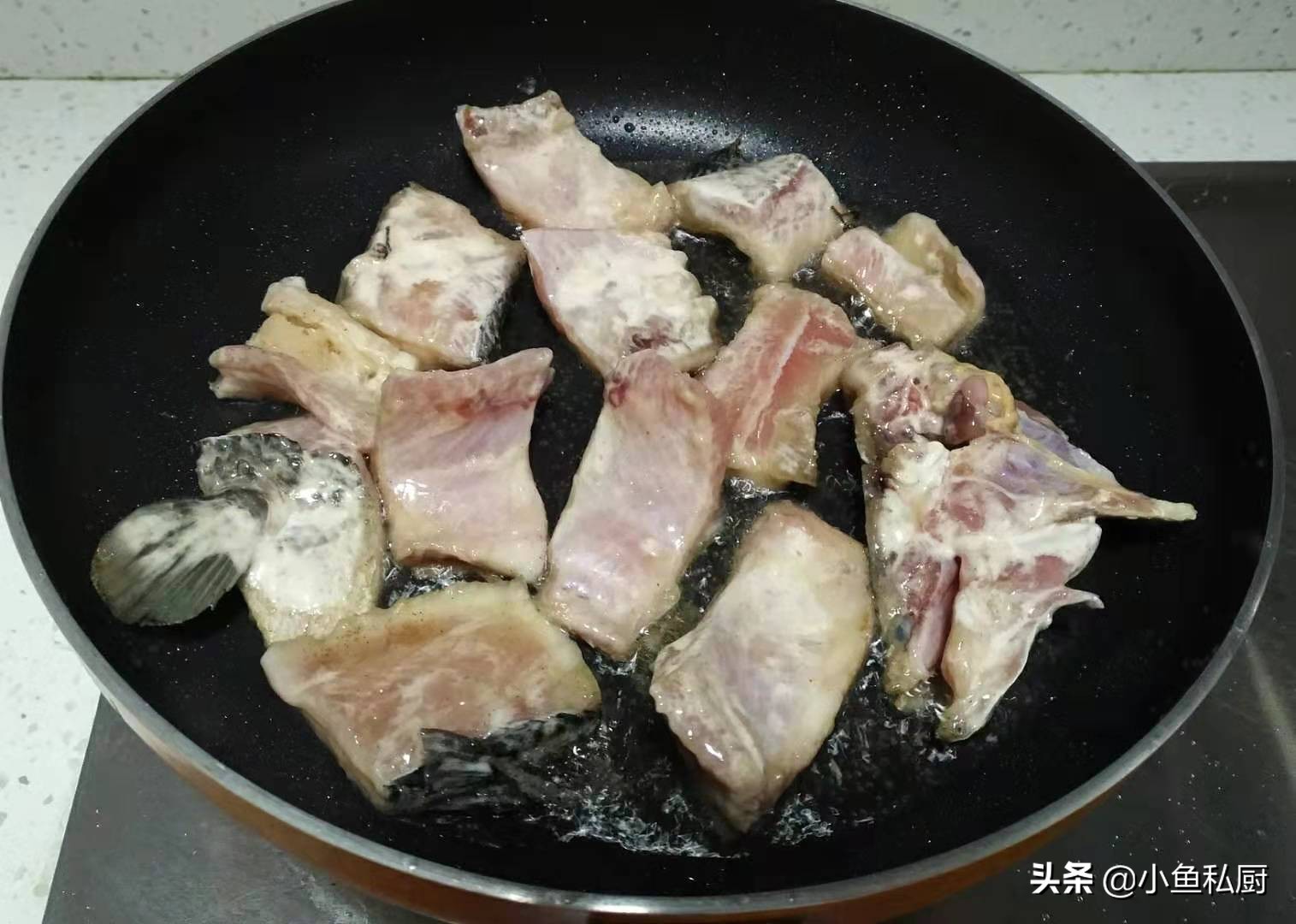 不管煎什么鱼不要直接下锅,无论煎啥鱼别直接下锅