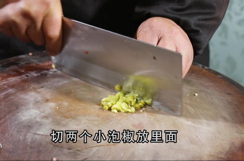 西红柿金针菇怎么做菜才好吃,西红柿金针菇的做法好吃又简单