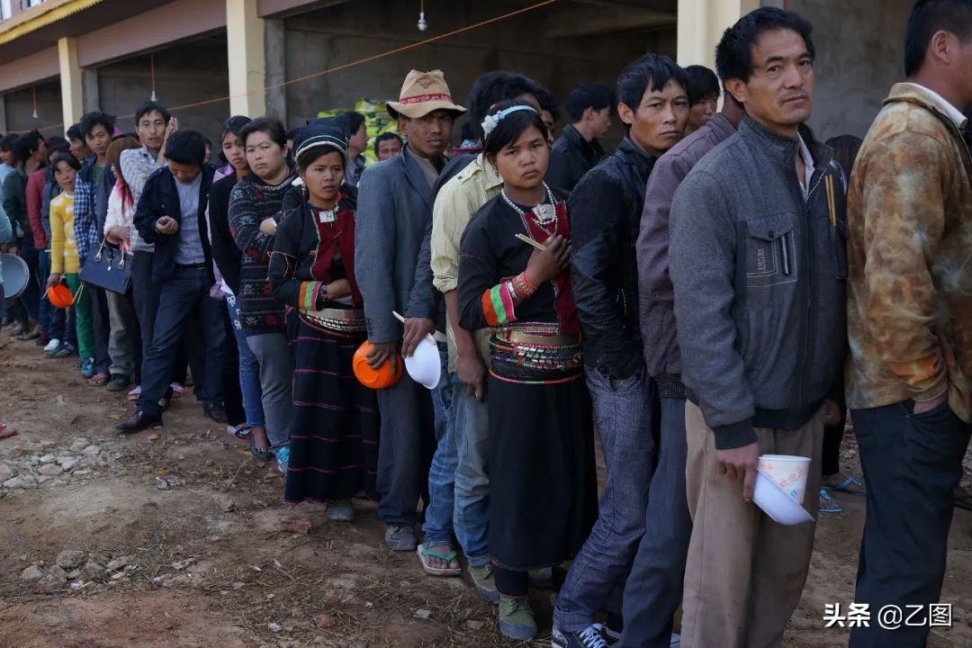 回流嫌疑人自述在缅北被ak47抵头,被ak-47击中