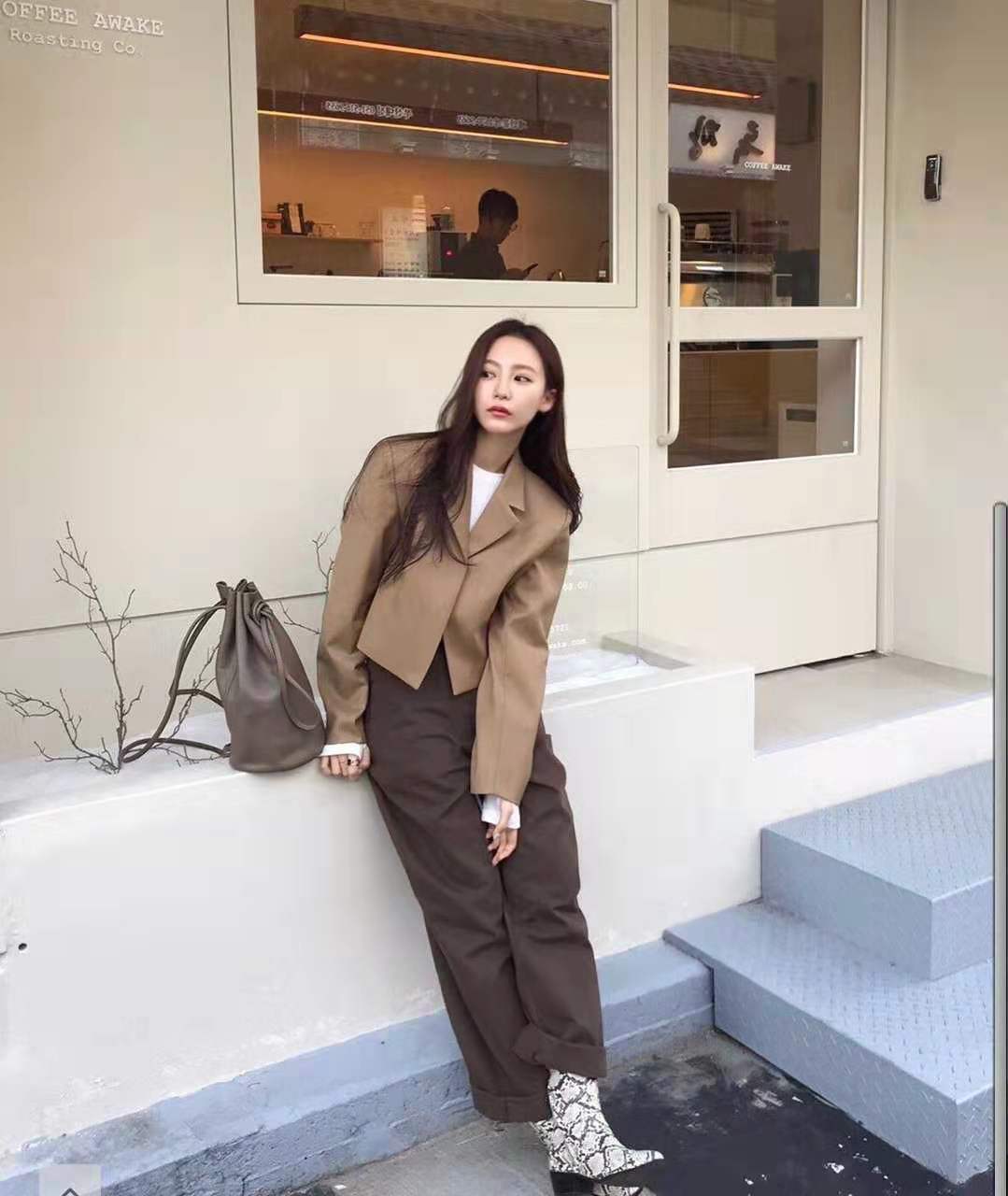 冬季丝袜卫衣穿搭高级感,卫衣女ins宽松慵懒风高级感