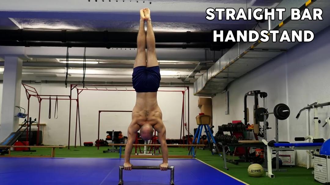 教你一招怎样练倒立,手把手教你学倒立