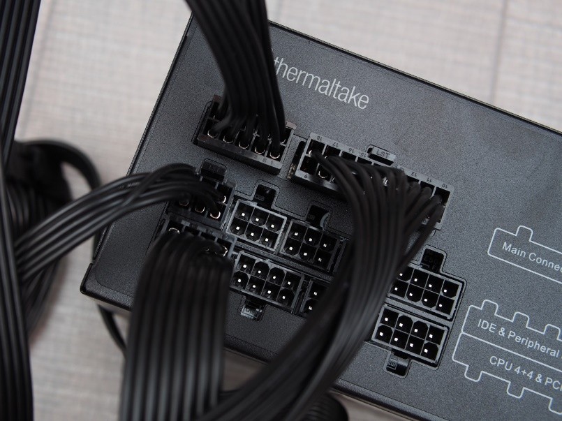 tt曜越电源推荐,曜越智能ai电源