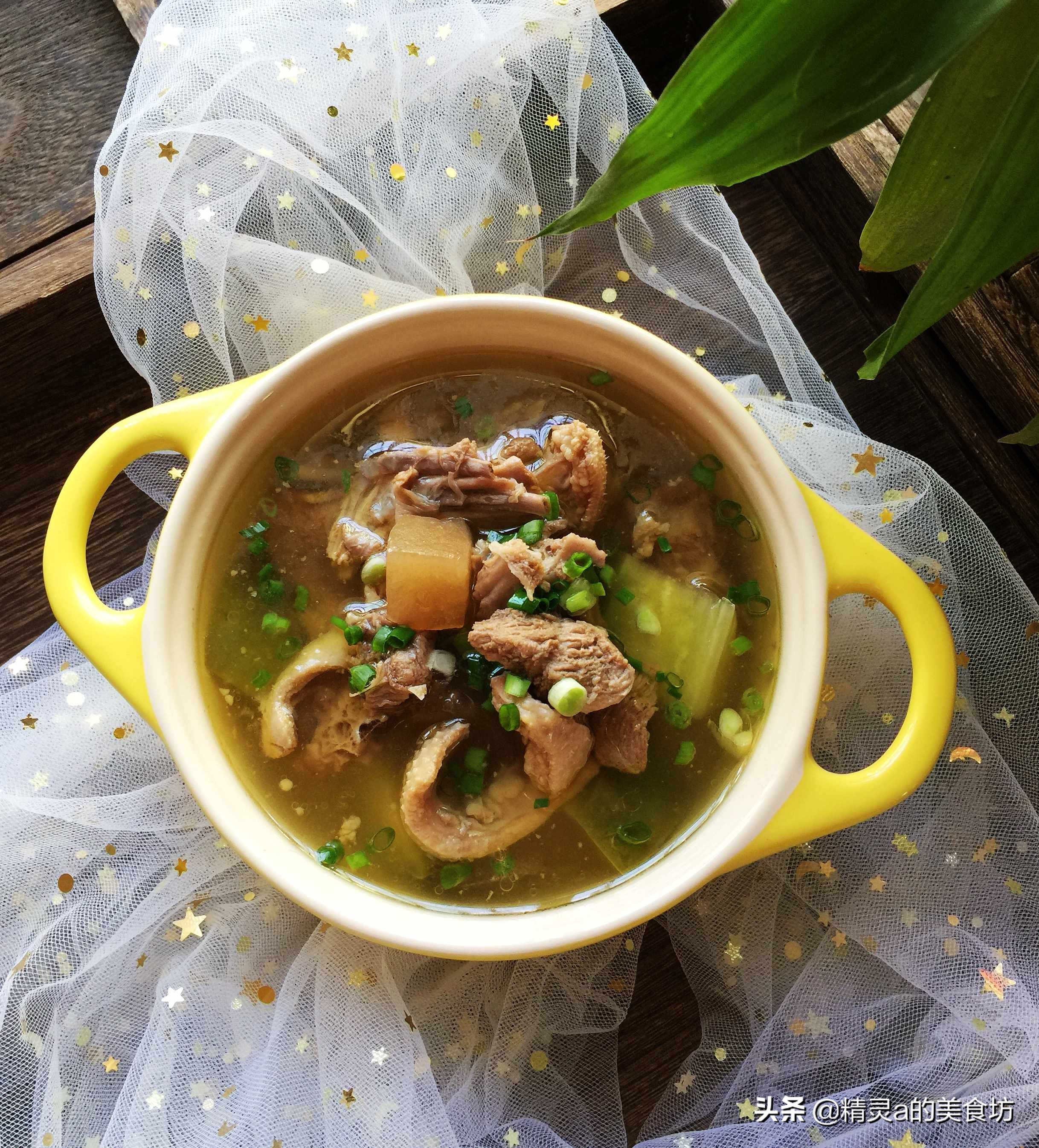 酸萝卜老鸭汤的经典做法,酸萝卜老鸭汤最正宗的做法短视频