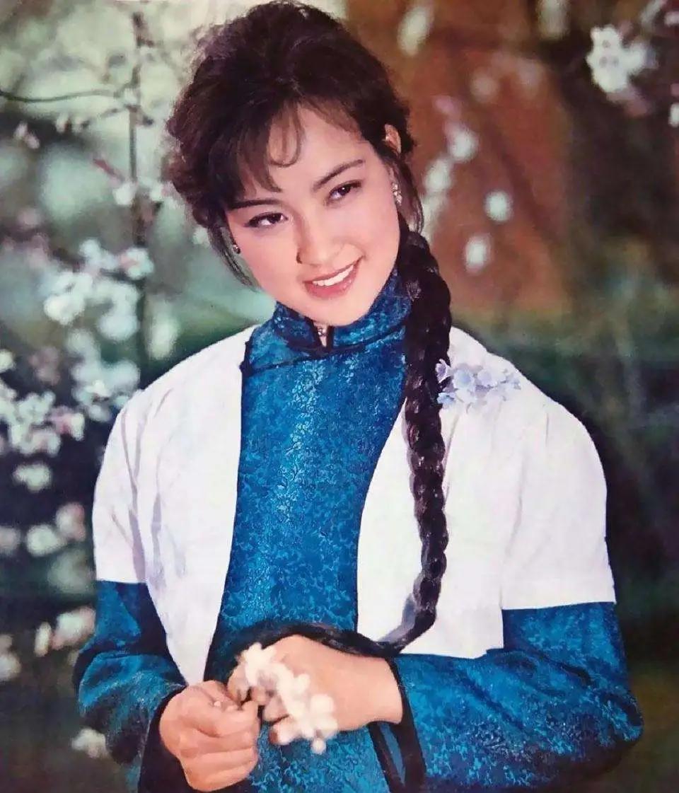 姜文和刘晓庆在一起八年的时光,刘晓庆谈与姜文的感情