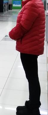 如何预防羽绒服袖子磨损,怎样防止翻领羽绒服领子脏