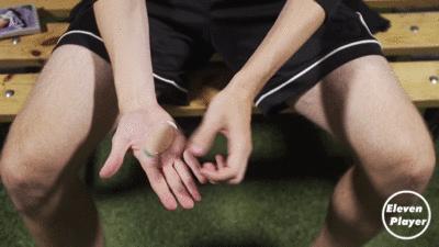 如何使足球鞋变得合脚,新足球鞋磨脚后跟处理4种方法