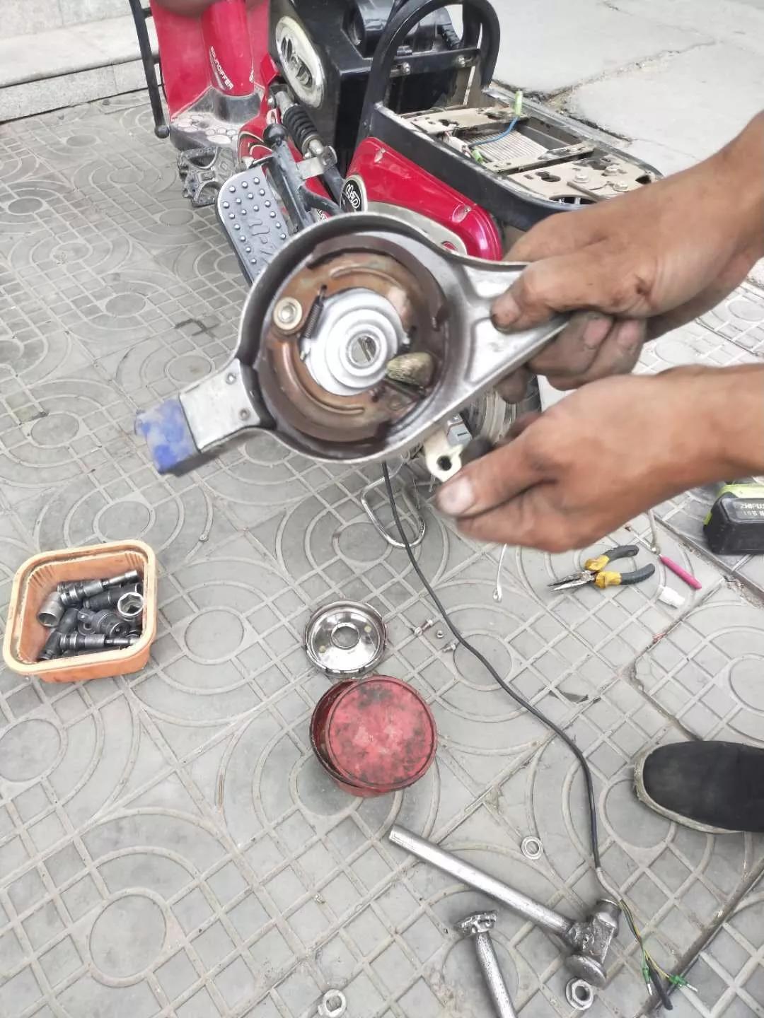 电动车碟刹调整的正确方法,电动车碟刹如何调整灵敏度