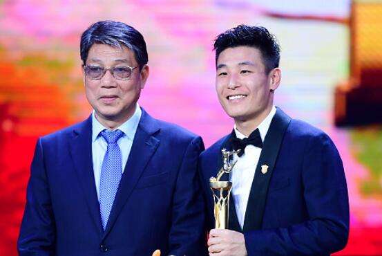 温暖！武磊发《周记》谈起国足，并感慨徐指导异国他乡为他庆生