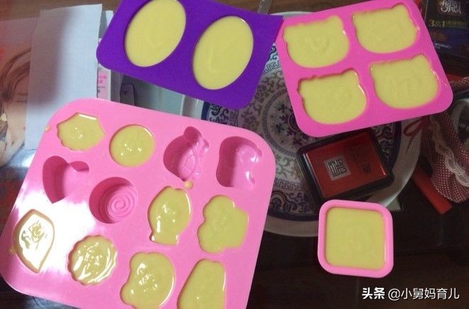 母乳不足可以及时给宝宝喝奶粉吗,母乳过剩大人可以喝吗
