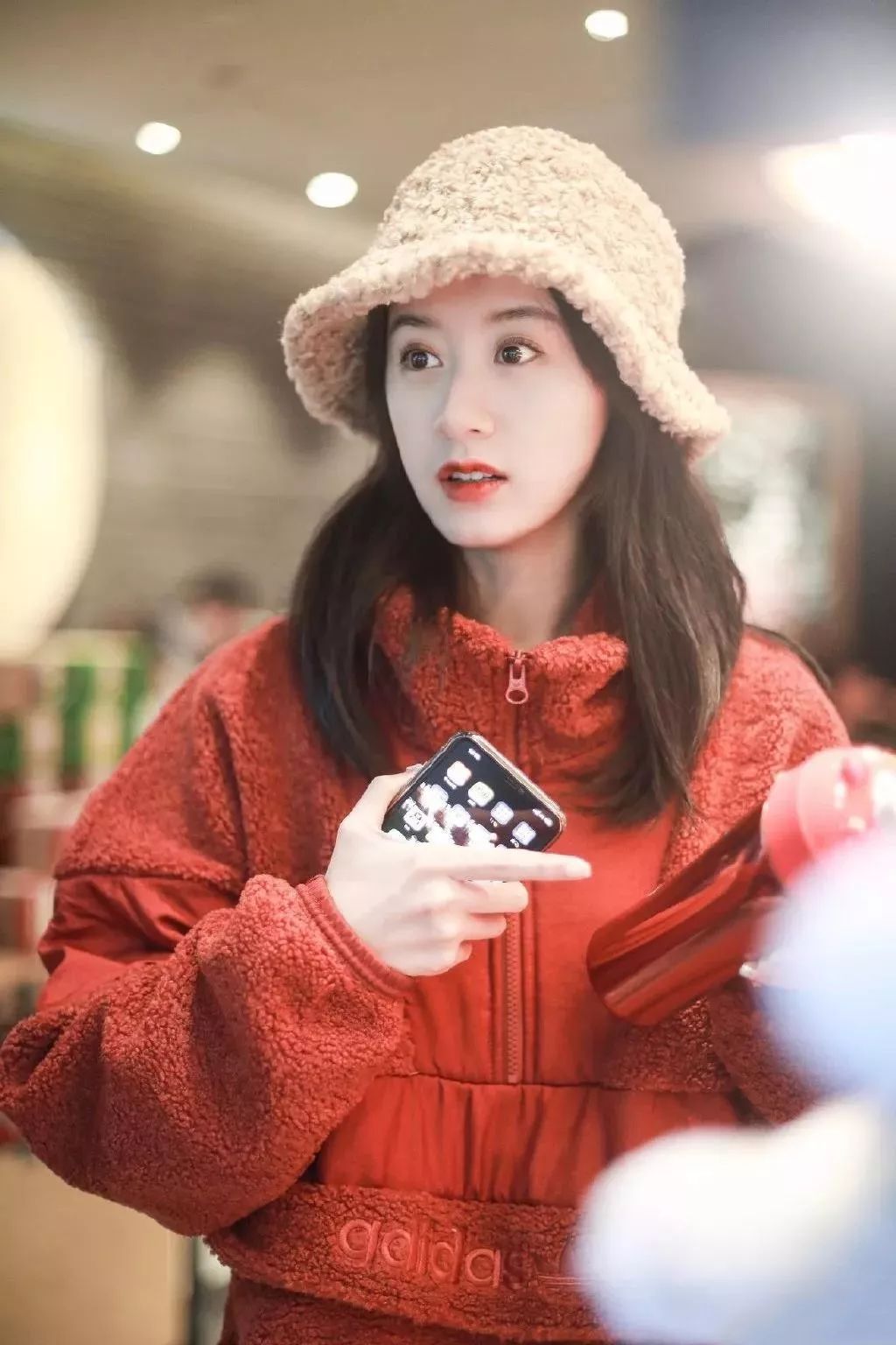 休闲风格羊羔绒渔夫帽,明星同款渔夫帽时髦显瘦又防晒