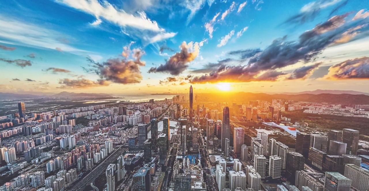 当深圳人晒晚霞时，到底在晒什么