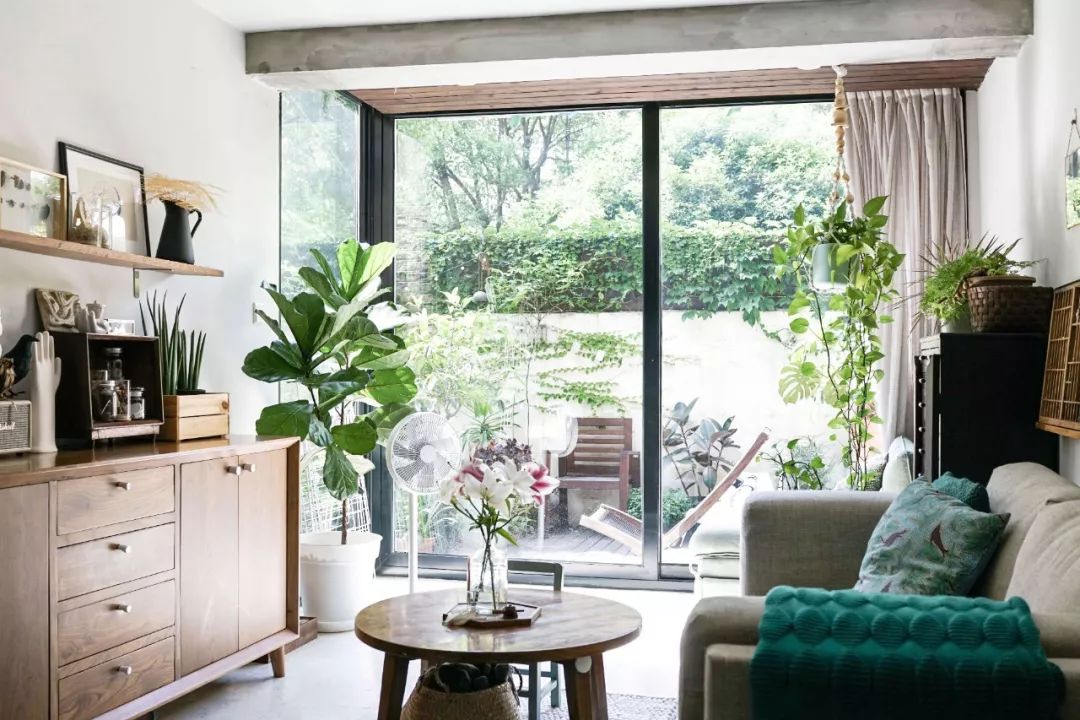 最便宜上海独栋小别墅,花2500租了一个大别墅