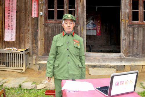 他是毛主席的贴身警卫，退役后低调娶妻生子，逝世后女儿才知身份