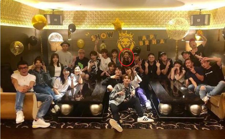 蝴蝶姐姐为什么向周扬青道歉,蝴蝶姐姐简恺乐向周扬青道歉