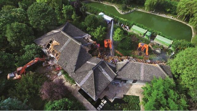 3600字长文收获1400万阅读量,强悍的“采访能力”撑起流量之王丨*今条头日**月度优质长文