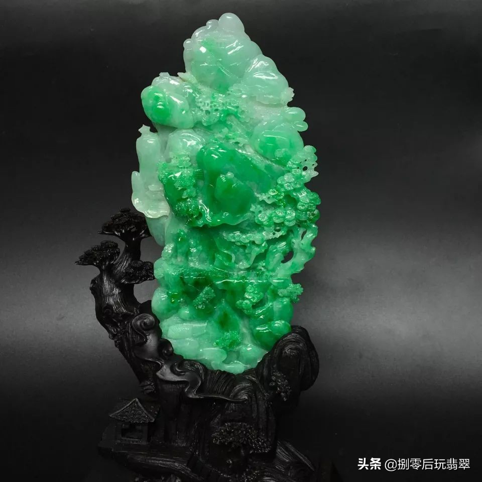 怎样辨别翡翠手镯a货还是bc货,肉眼怎么辨别酸洗的翡翠手镯