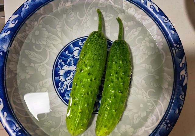 新鲜黄瓜吃不完的该怎么办,黄瓜吃不完怎样才能保存住