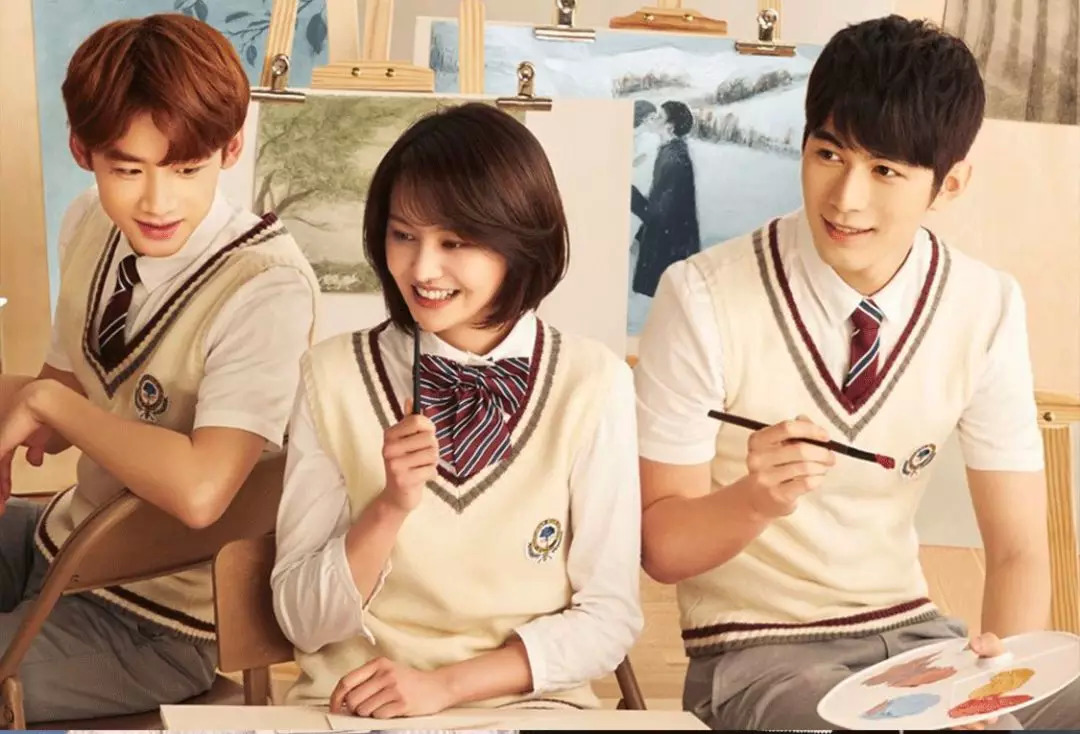 周冬雨刘雯同款毛衣,大表姐刘雯同款绿色开衫毛衣