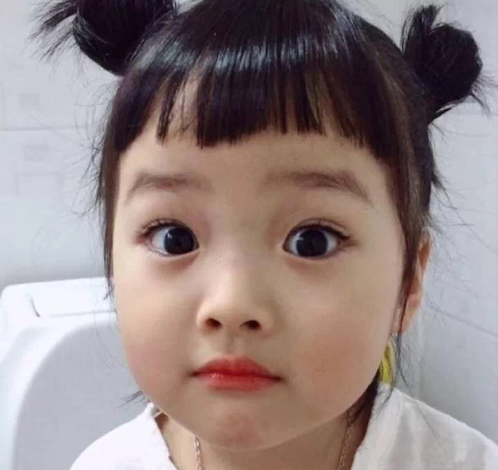 退圈读书、捞快钱、疑似“秃顶”，“表情包”萌娃现状大不同